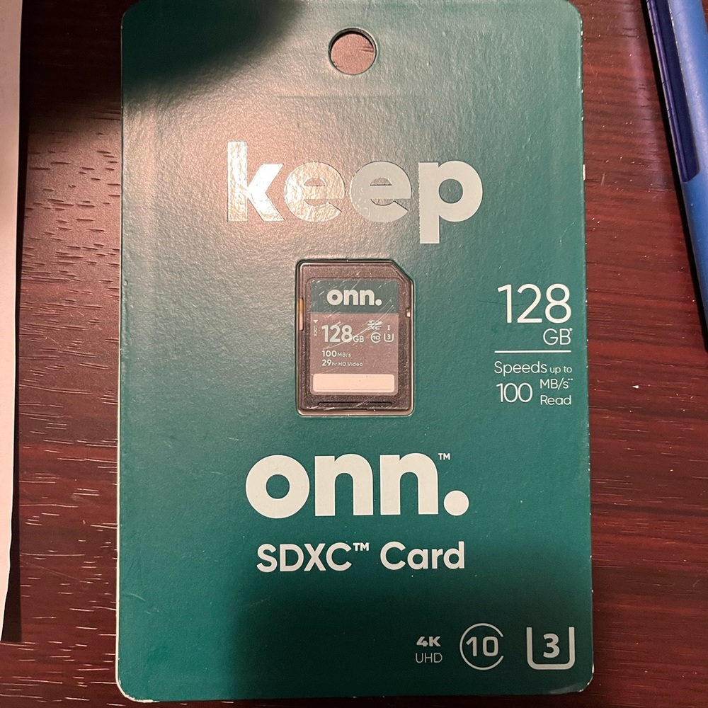 Keep onn. 128GB 100 Mb/s 4K SDXC Card